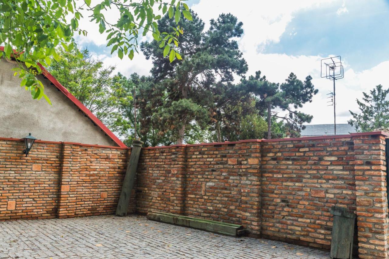 Boutique Hotel Villa P Uzhhorod Exterior photo