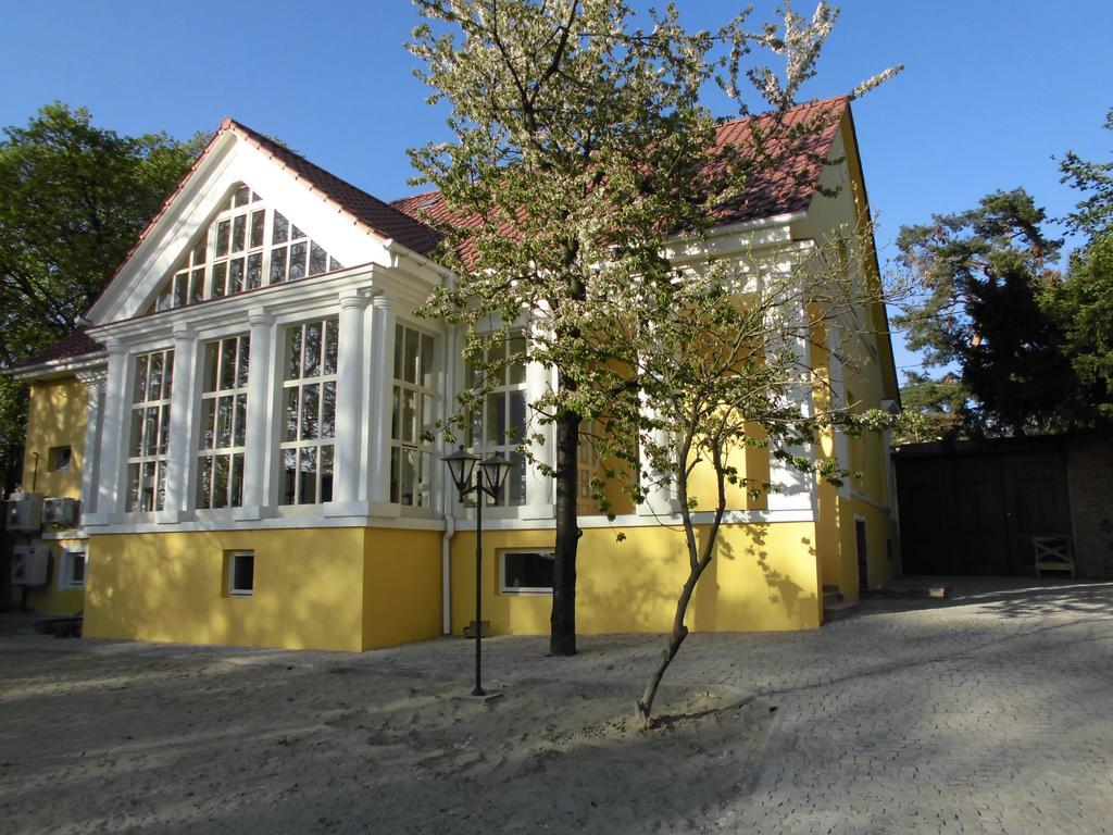 Boutique Hotel Villa P Uzhhorod Exterior photo