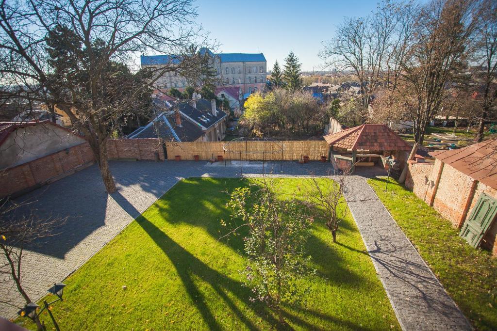 Boutique Hotel Villa P Uzhhorod Exterior photo